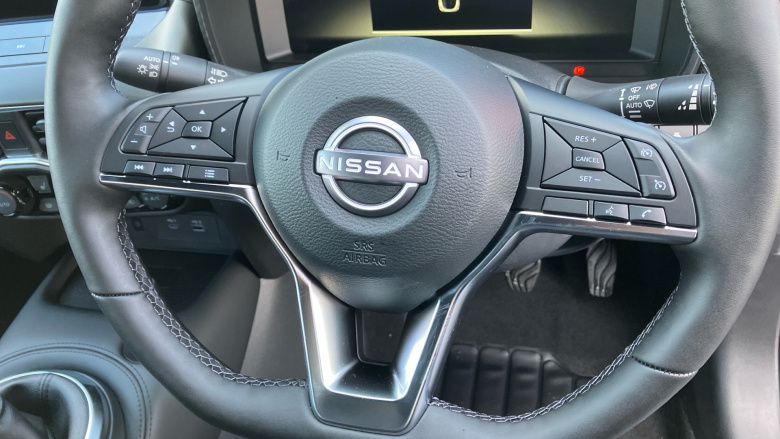Nissan Juke 1.0 DiG-T N-Connecta 5dr Petrol Hatchback